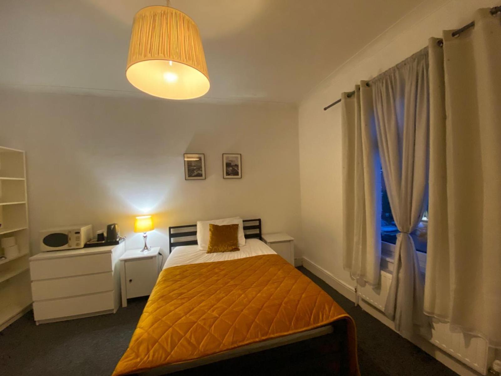 Precise Homes Ltd Вулвергемптон Екстериор снимка
