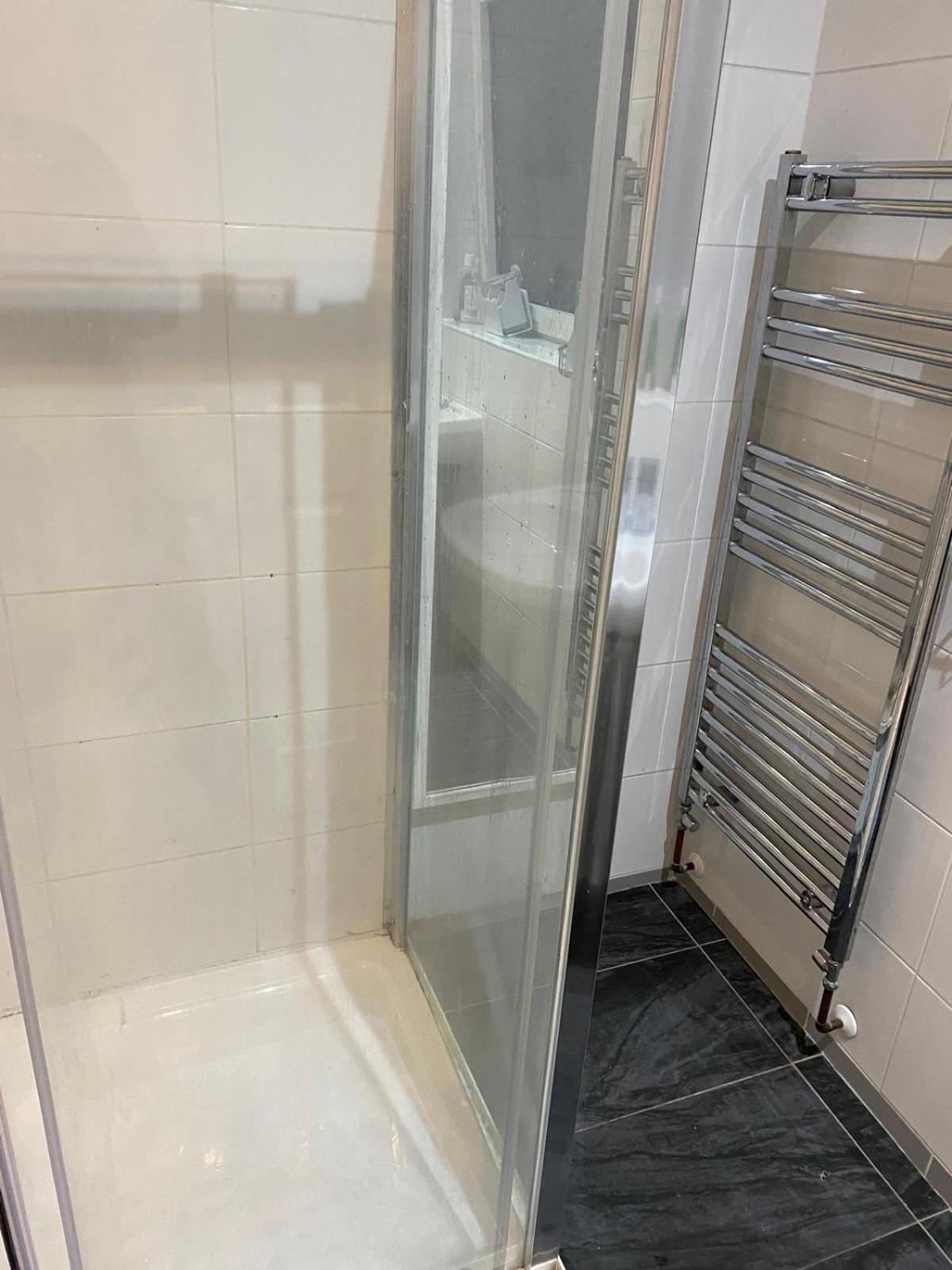 Precise Homes Ltd Вулвергемптон Екстериор снимка